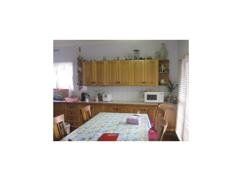 48 Edward Ave, Dandenong North VIC 3175