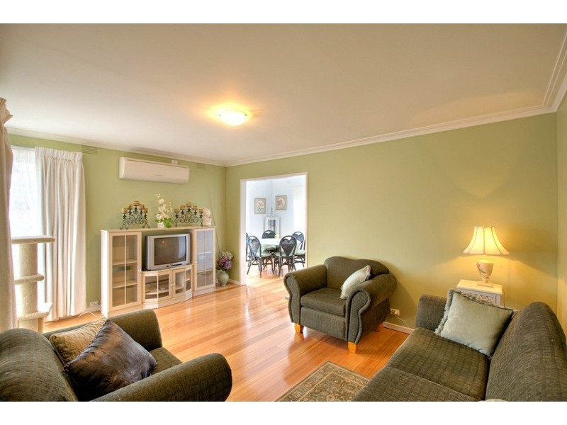 18 Lawrence Crescent, Noble Park North VIC 3174