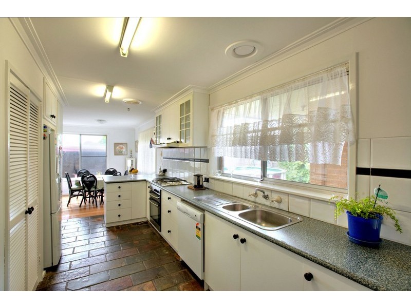 18 Lawrence Crescent, Noble Park North VIC 3174