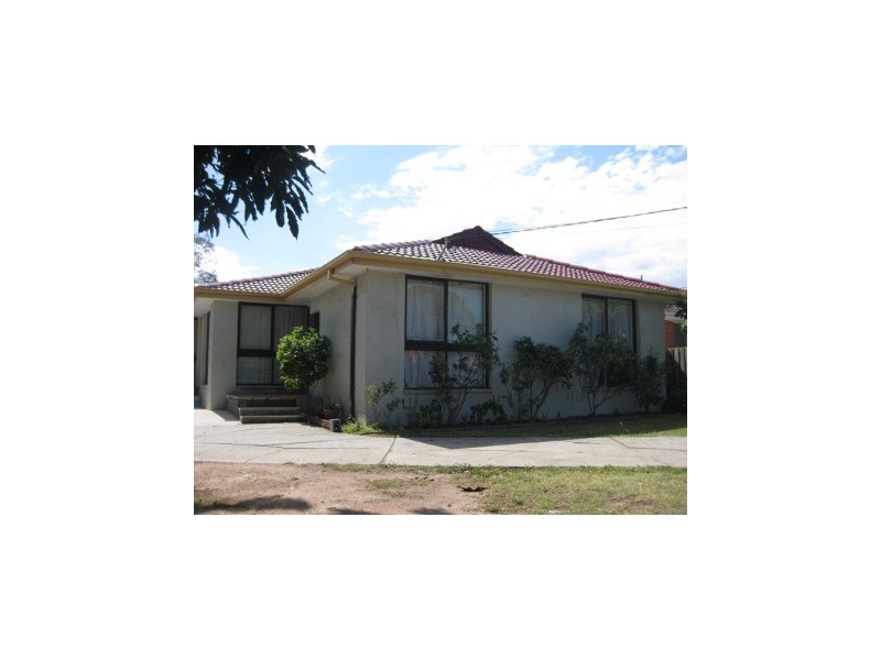 10 Lilac Ave, Dandenong North VIC 3175