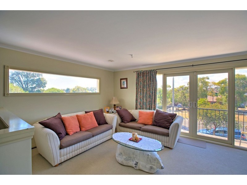 264 James Cook Drive, Endeavour Hills VIC 3802