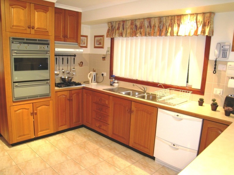 21 Preston Avenue, Endeavour Hills VIC 3802