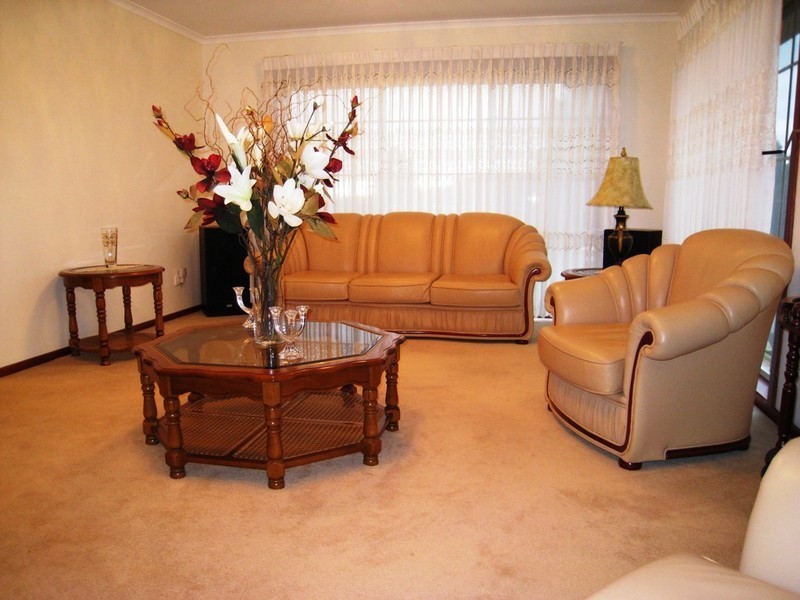 21 Preston Avenue, Endeavour Hills VIC 3802