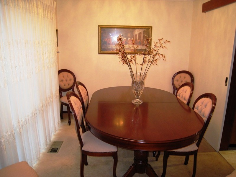 21 Preston Avenue, Endeavour Hills VIC 3802