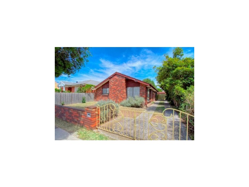 12 New St, Dandenong VIC 3175