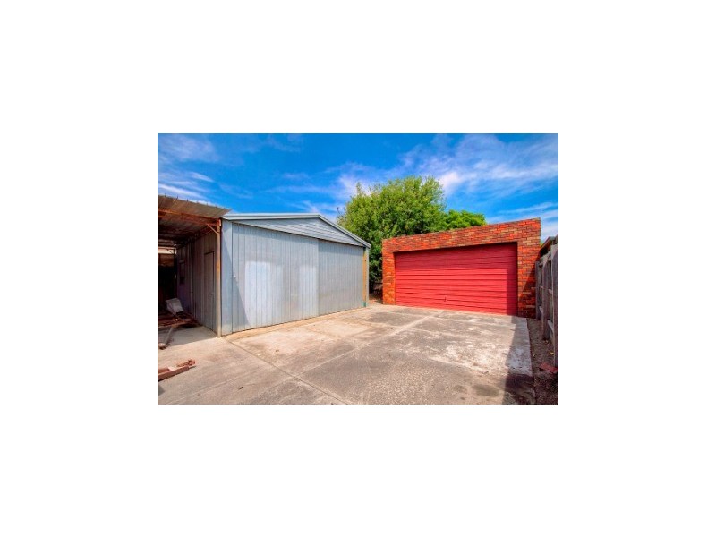 12 New St, Dandenong VIC 3175