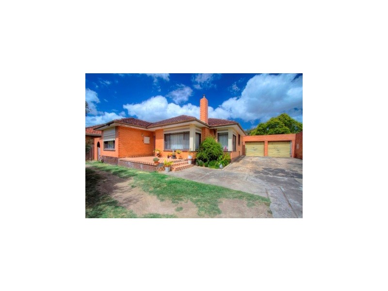 32 Grace Ave, Dandenong VIC 3175