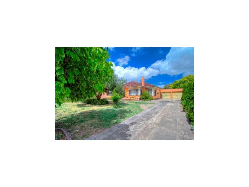 32 Grace Ave, Dandenong VIC 3175