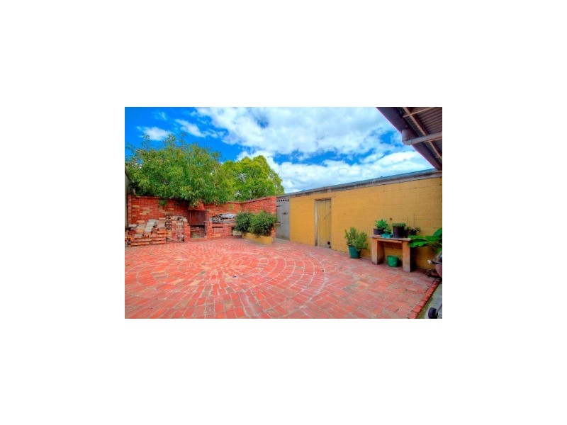 32 Grace Ave, Dandenong VIC 3175