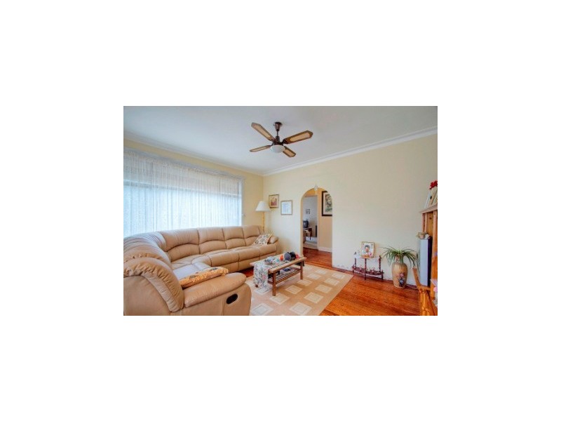 32 Grace Ave, Dandenong VIC 3175