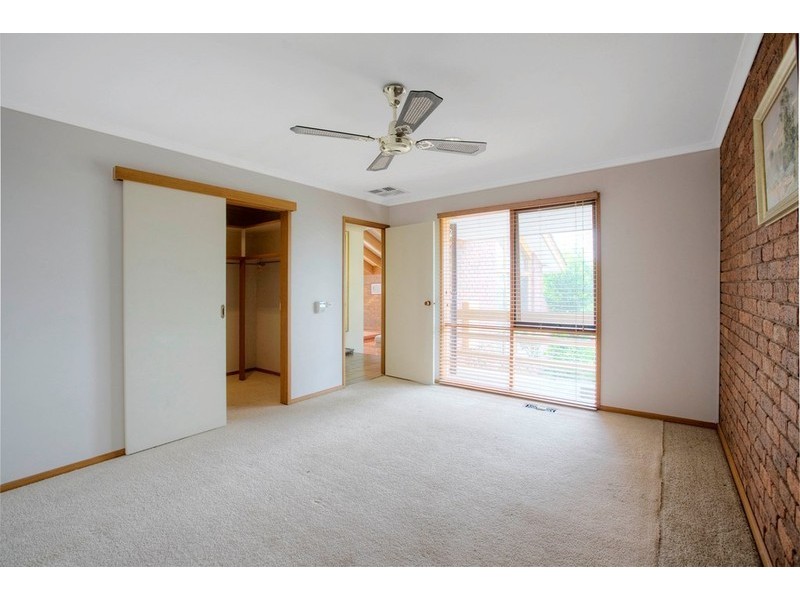 4 Gresham Close, Endeavour Hills VIC 3802