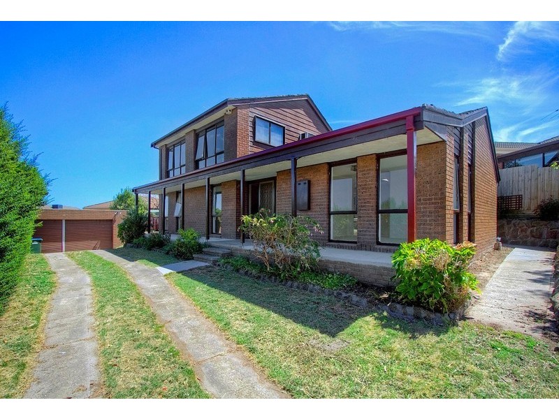 4 Tunley Close, Endeavour Hills VIC 3802