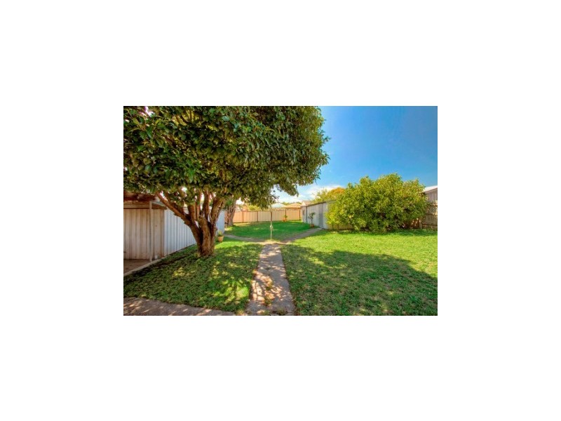 32 Dorothy St, Doveton VIC 3177