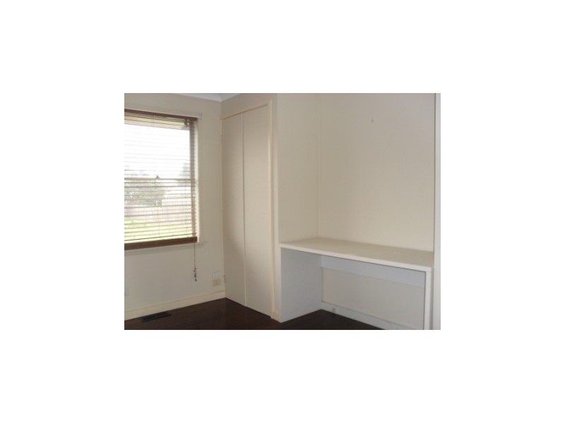 40 Liduidamber St, Doveton VIC 3177