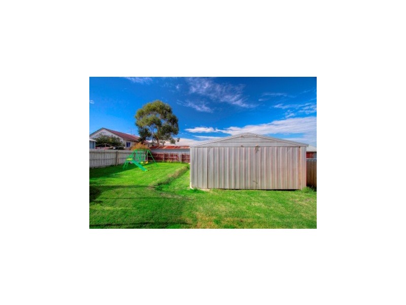 22 Tristiana St, Doveton VIC 3177