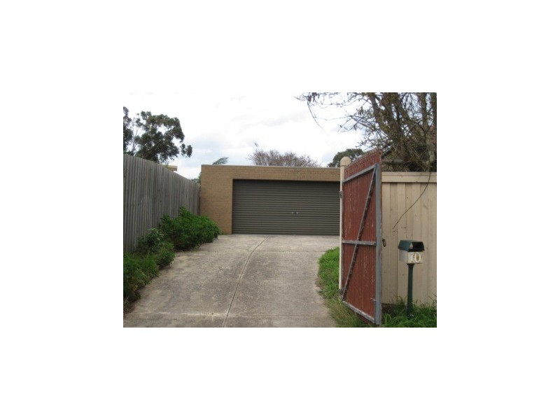 10 Kilberry Crs, Hallam VIC 3803