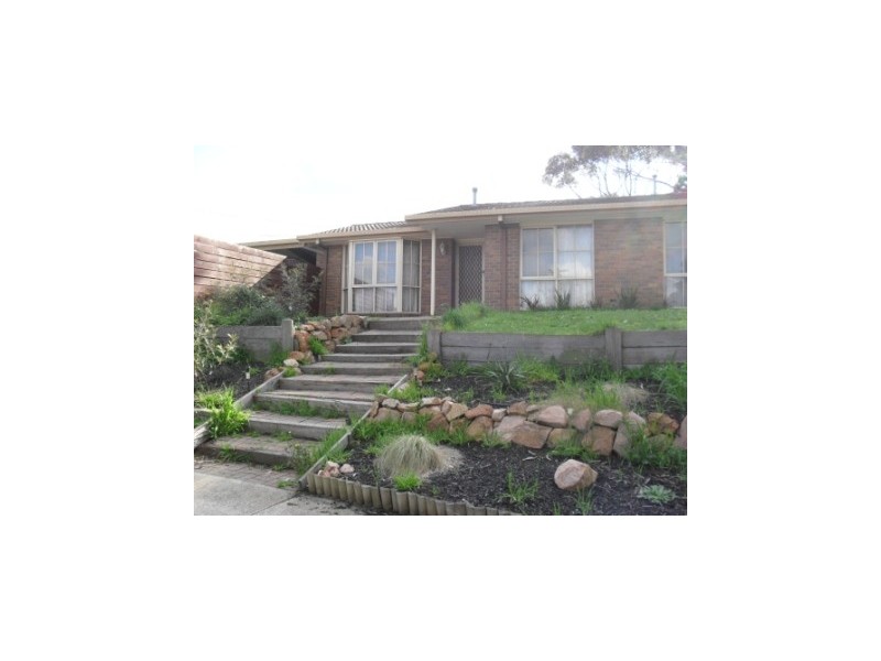 11 Searle Crt, Dandenong VIC 3175