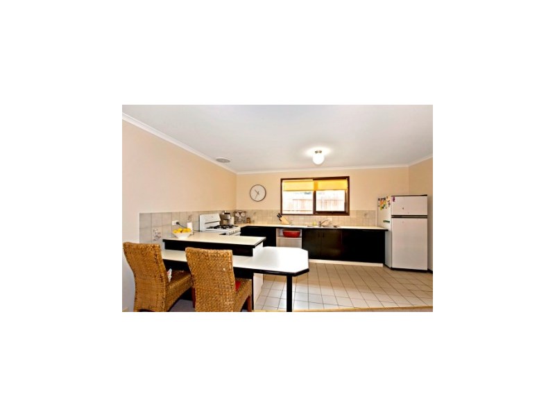 11 Searle Crt, Dandenong VIC 3175