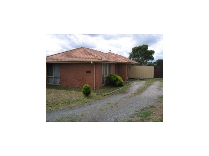 25 Dairyfarm Trce, Hampton Park VIC 3976