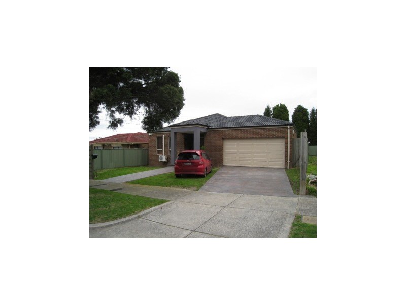 104 Carlton Rd, Dandenong VIC 3175