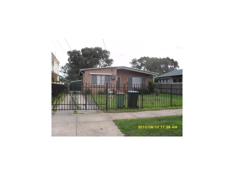 13 Fairview St, Springvale VIC 3171
