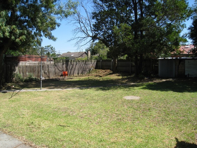 7 Oak Avenue, Doveton VIC 3177