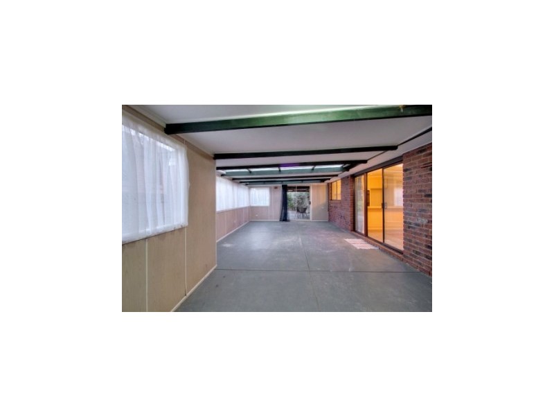 20 General Joshua Dve, Hampton Park VIC 3976