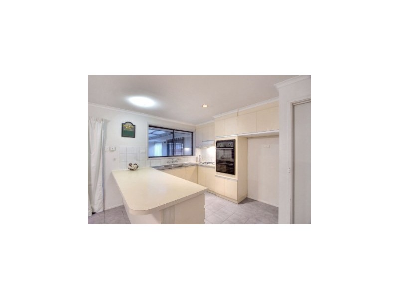 20 General Joshua Dve, Hampton Park VIC 3976