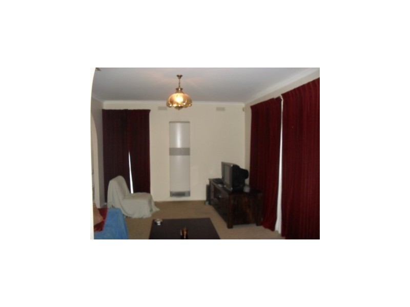 69 Loch Rd, Dandenong North VIC 3175