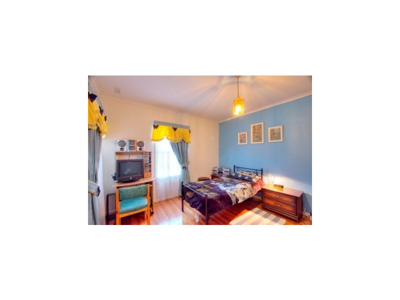 1 Claret St, Doveton VIC 3177