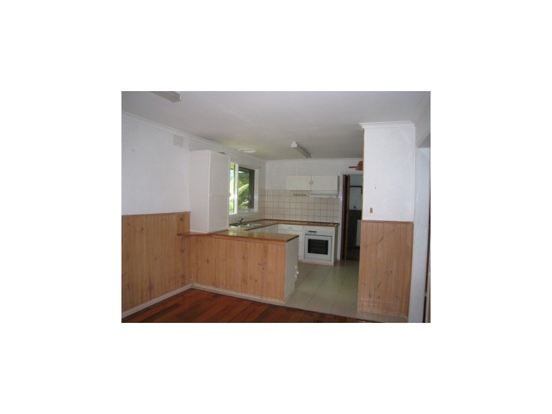 56 Charles Green Ave, Endeavour Hills VIC 3802