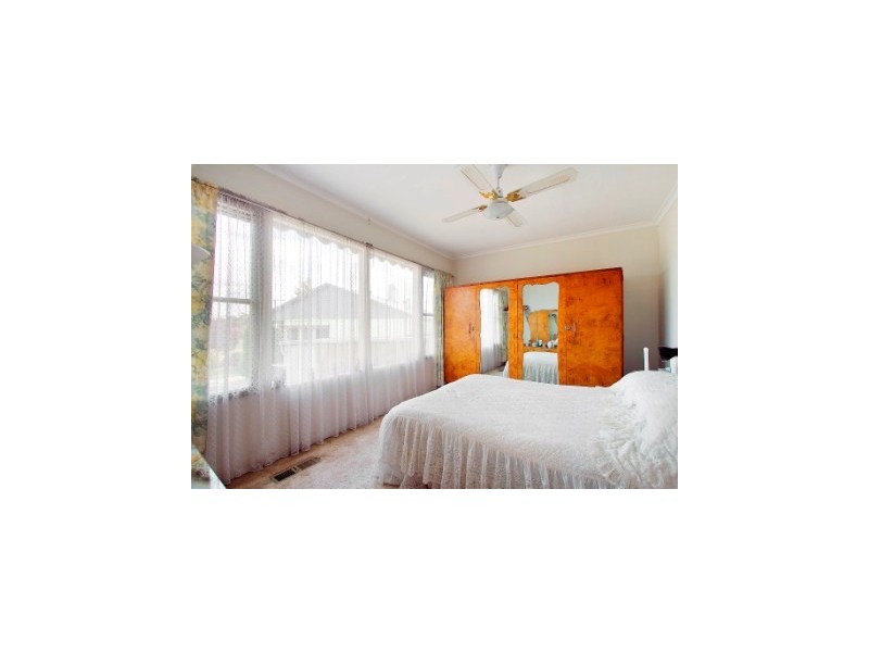 48 Waratah St, Doveton VIC 3177