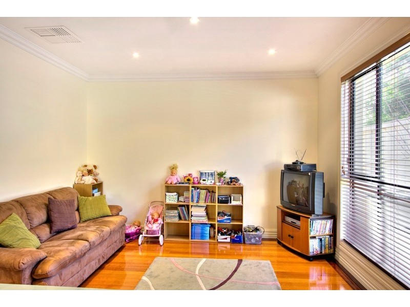 6 The Rise, Narre Warren VIC 3805