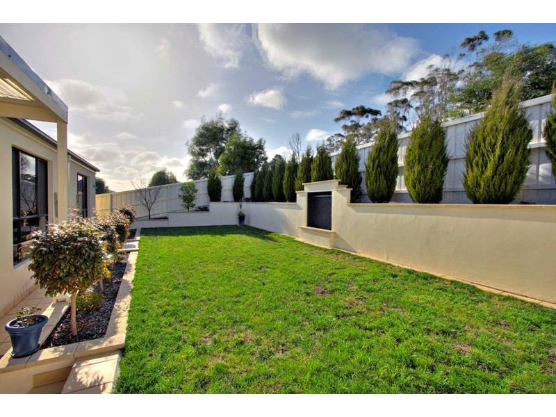 6 The Rise, Narre Warren VIC 3805