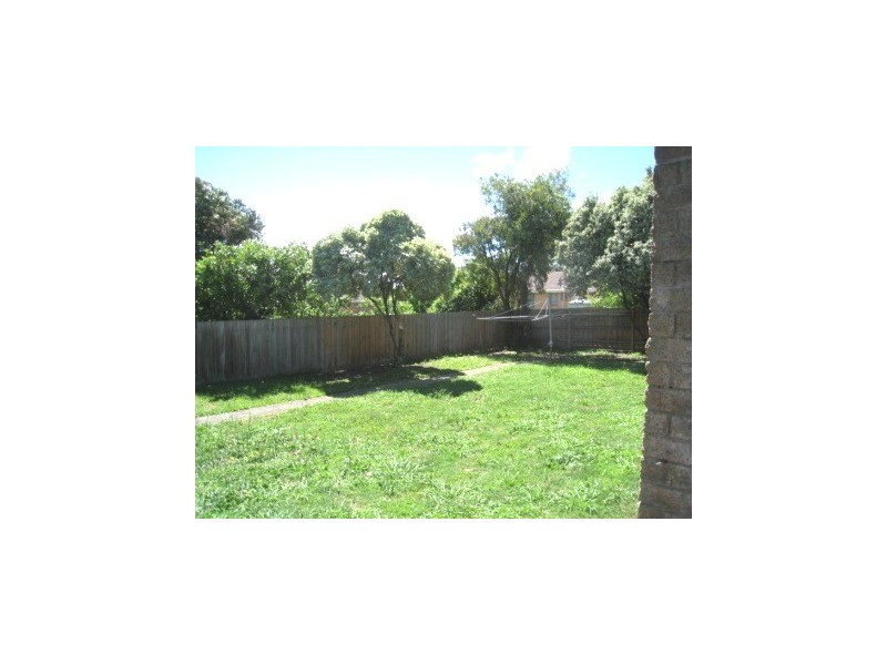 16 Alexander St, Hallam VIC 3803