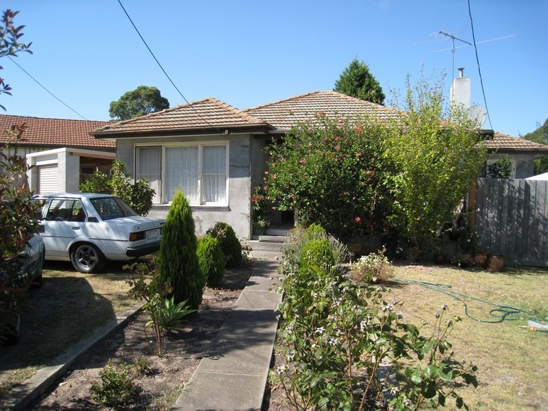 18 McLennan Street, Eumemmerring VIC 3177