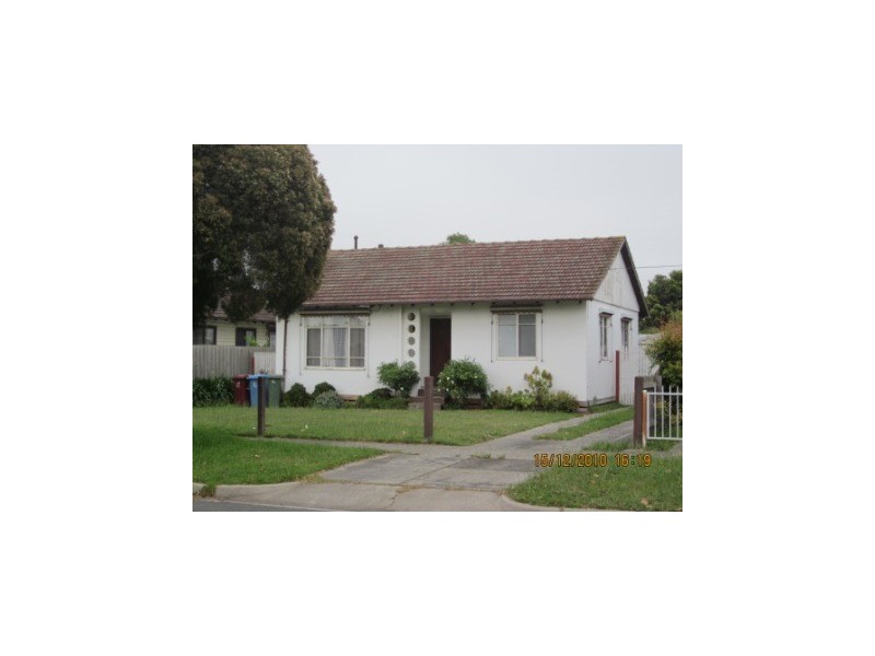 22 McFees Rd, Dandenong North VIC 3175