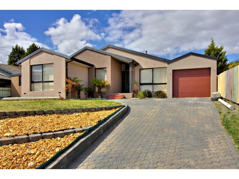 7 Sheridan Court, Endeavour Hills VIC 3802