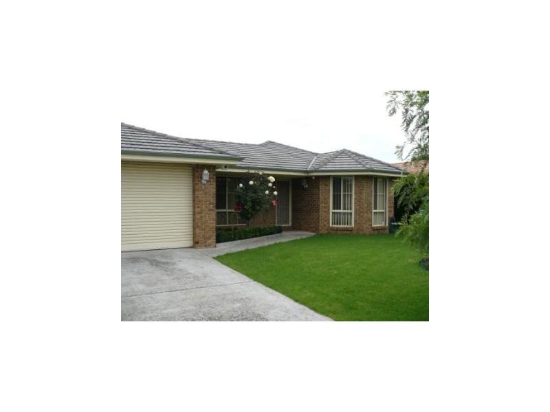 11 Naples Way, Pakenham VIC 3810