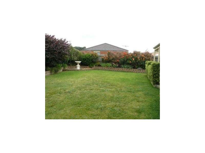 11 Naples Way, Pakenham VIC 3810