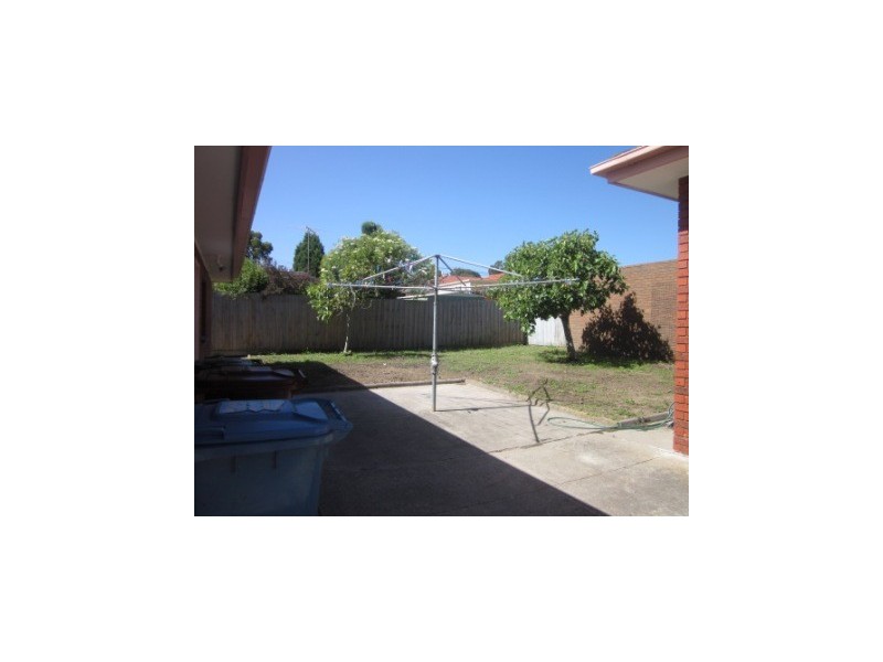 75 McFees Rd, Dandenong VIC 3175