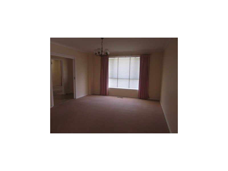 75 McFees Rd, Dandenong VIC 3175