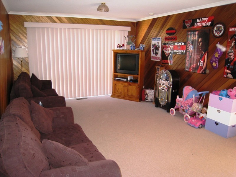 11 Samaher Court, Endeavour Hills VIC 3802