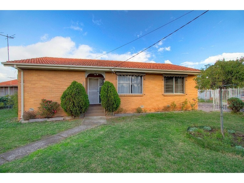 36 Booth Crescent, Dandenong North VIC 3175