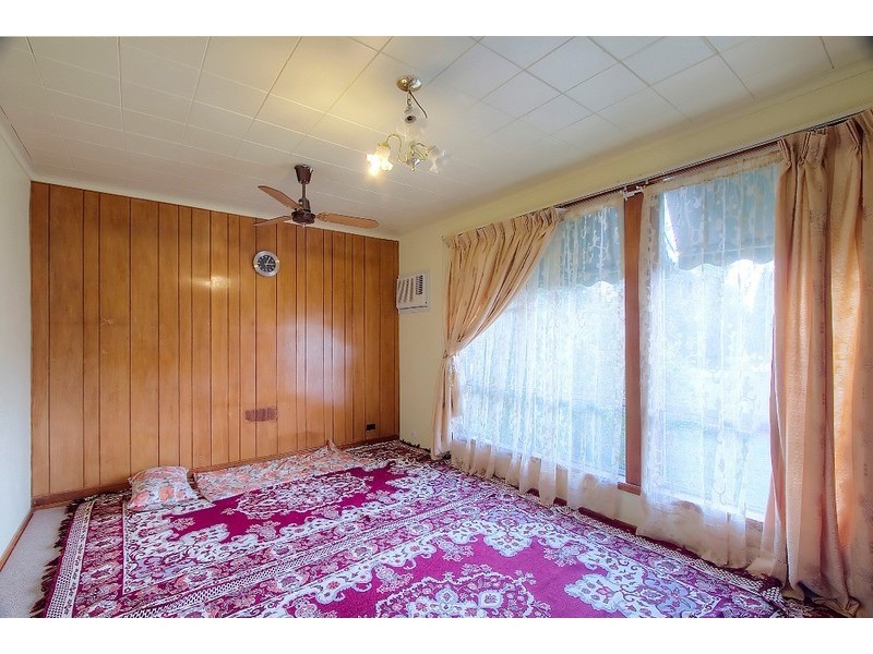 36 Booth Crescent, Dandenong North VIC 3175