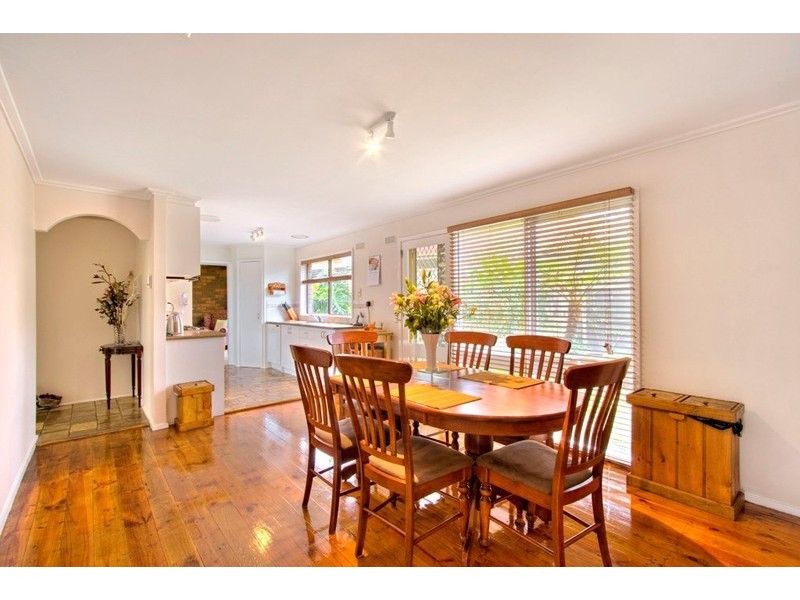 80 James Cook Drive, Endeavour Hills VIC 3802