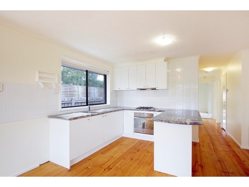 56 Girvan Circuit, Endeavour Hills VIC 3802