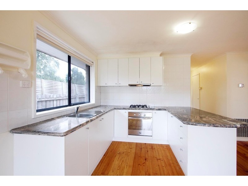 56 Girvan Circuit, Endeavour Hills VIC 3802