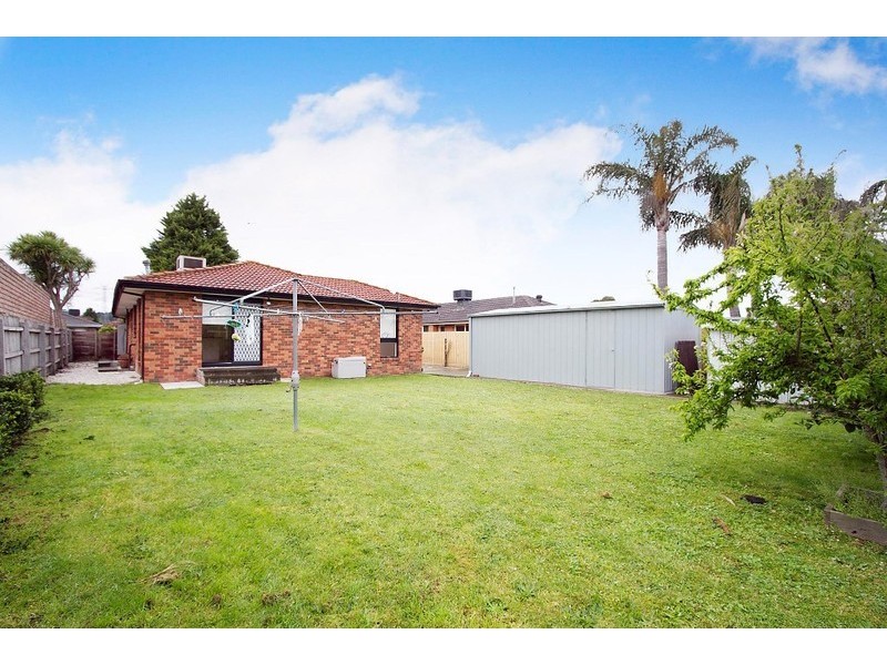 56 Girvan Circuit, Endeavour Hills VIC 3802