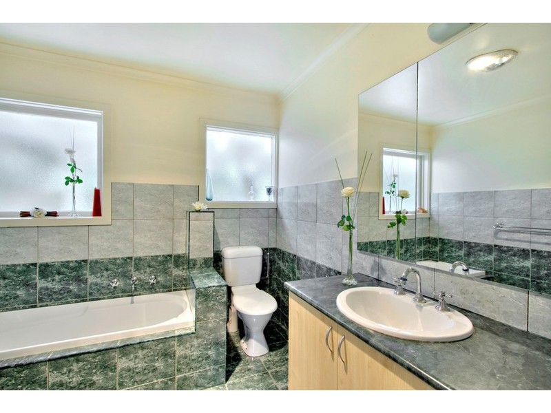 13 Fraser Street, Dandenong North VIC 3175